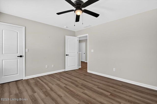 11021 Meadow Run Rd, Louisville, KY 40229