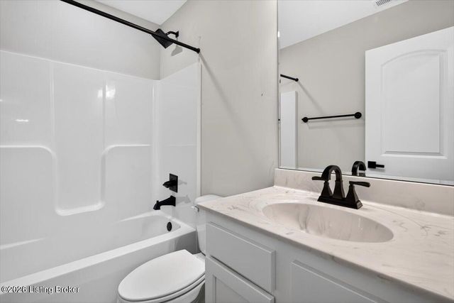 11021 Meadow Run Rd, Louisville, KY 40229