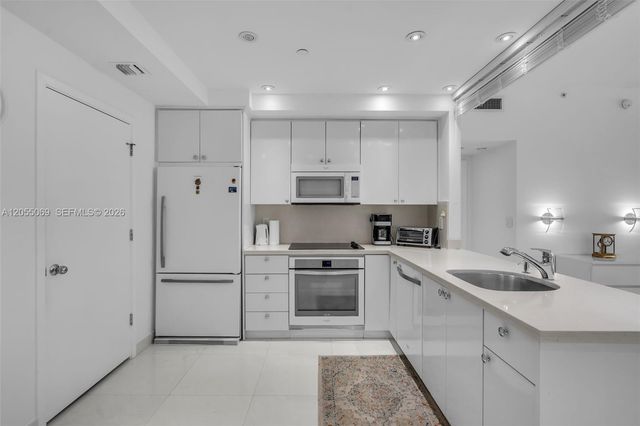 201 Crandon Blvd 220, Key Biscayne, FL 33149