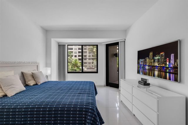 201 Crandon Blvd 220, Key Biscayne, FL 33149