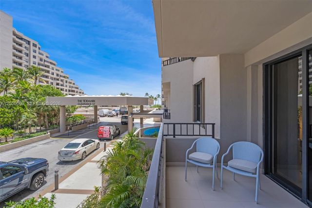 201 Crandon Blvd 220, Key Biscayne, FL 33149
