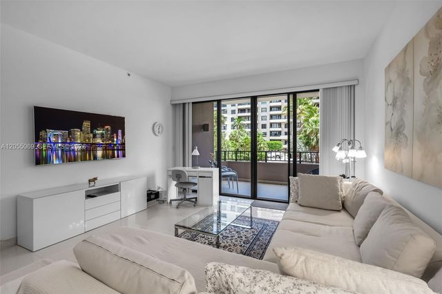 201 Crandon Blvd 220, Key Biscayne, FL 33149