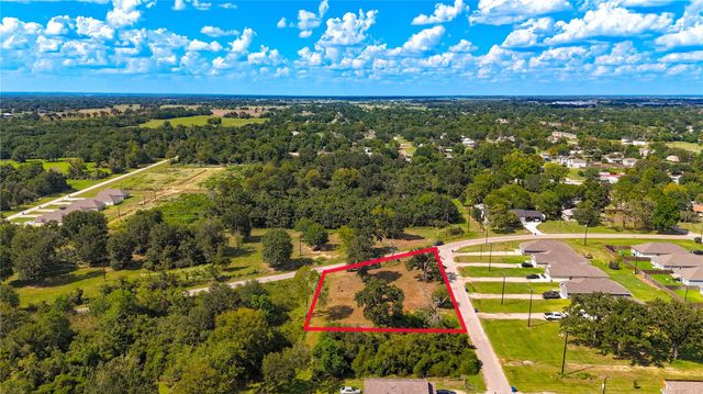 1601 23rd St, Hempstead, TX 77445