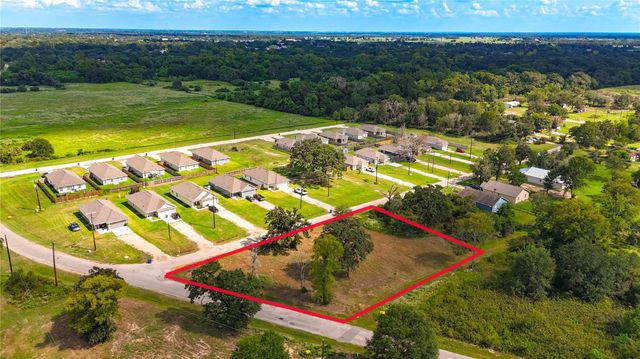 1601 23rd St, Hempstead, TX 77445