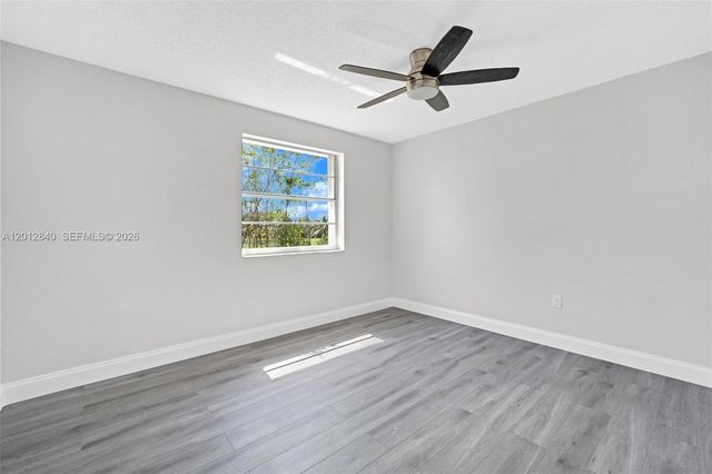10065 NW 54th Ter, Doral, FL 33178