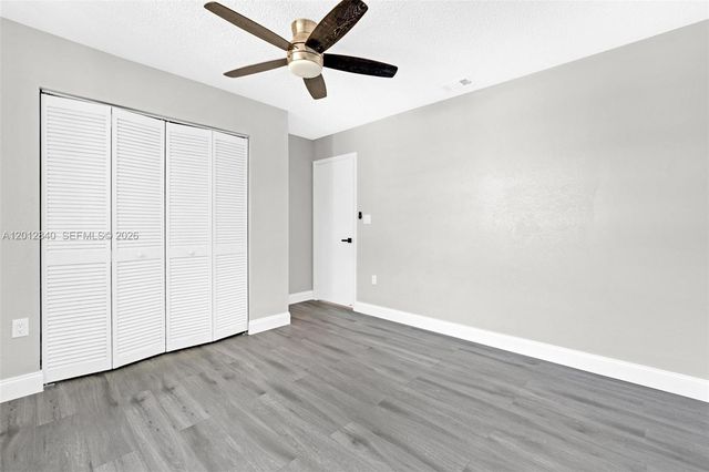 10065 NW 54th Ter, Doral, FL 33178
