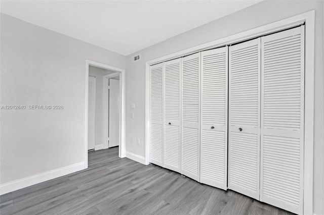 10065 NW 54th Ter, Doral, FL 33178