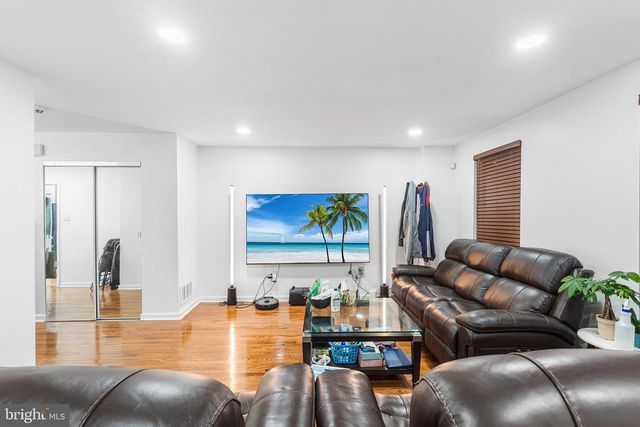 7900 CAESAR PL, Philadelphia, PA 19153