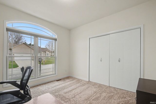 25938 Rolling Hills Drive, South Bend, IN 46628