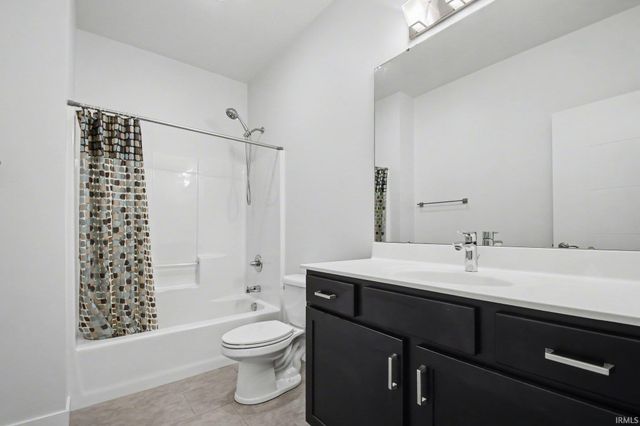 25938 Rolling Hills Drive, South Bend, IN 46628