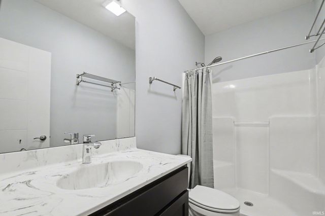 25938 Rolling Hills Drive, South Bend, IN 46628