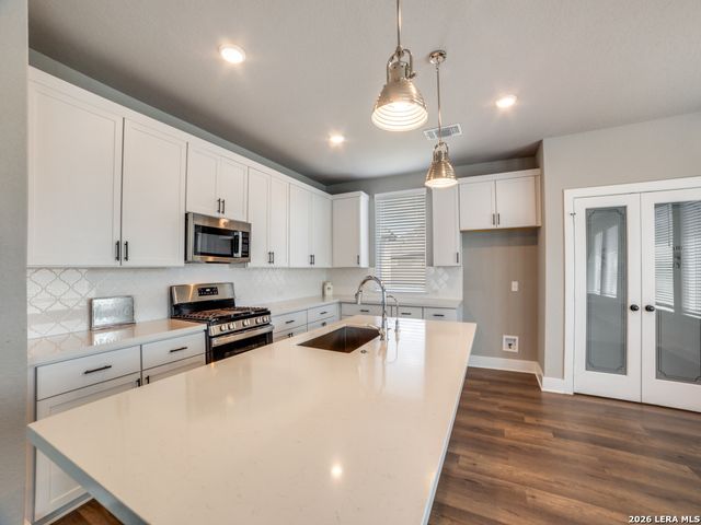 9411 Stillwater, San Antonio, TX 78254