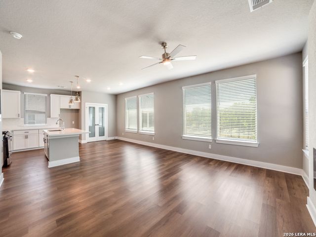 9411 Stillwater, San Antonio, TX 78254