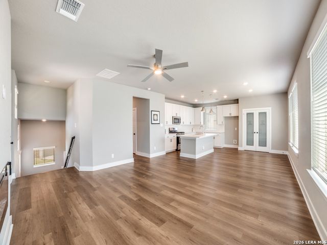 9411 Stillwater, San Antonio, TX 78254