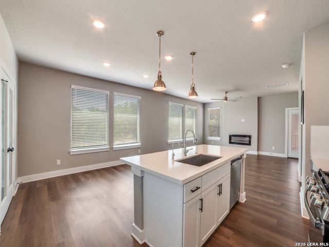 9411 Stillwater, San Antonio, TX 78254