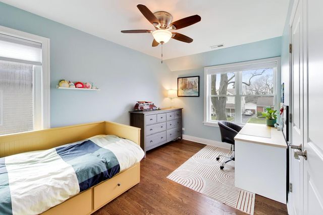 403 S Wille Street, Mount Prospect, IL 60056