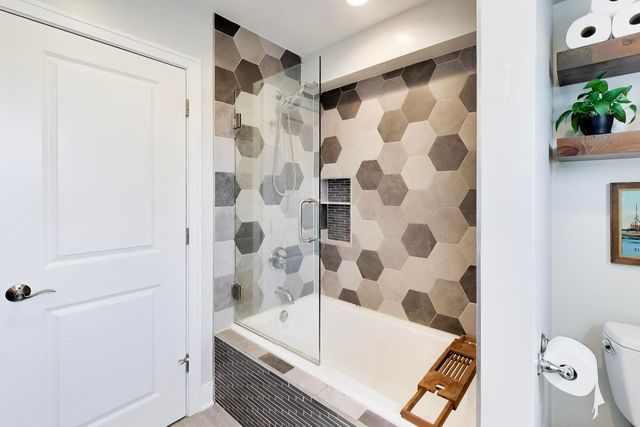 403 S Wille Street, Mount Prospect, IL 60056