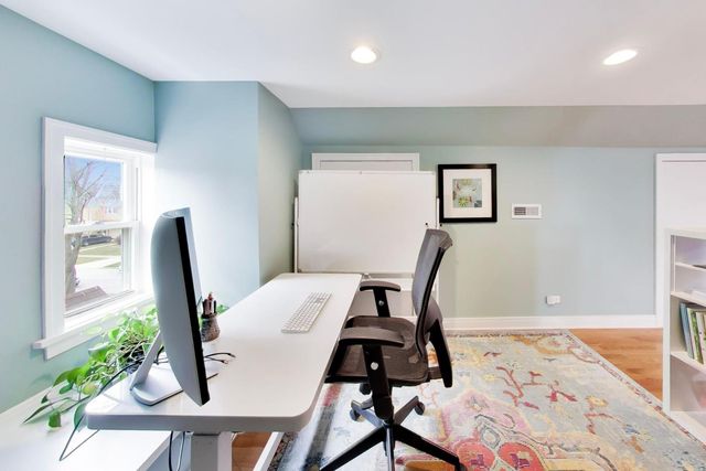 403 S Wille Street, Mount Prospect, IL 60056