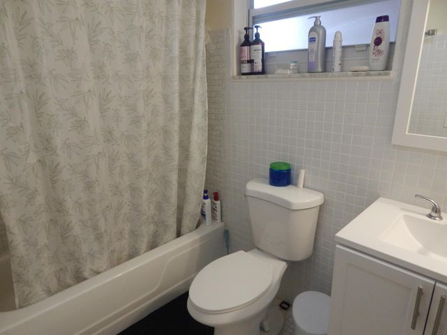 225 Bonnie Boulevard 204, Palm Springs, FL 33461