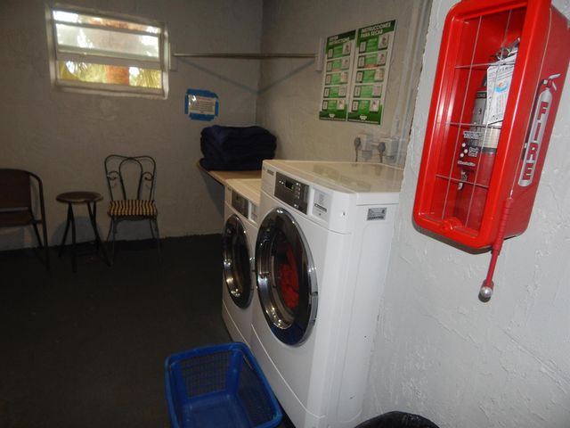 225 Bonnie Boulevard 204, Palm Springs, FL 33461