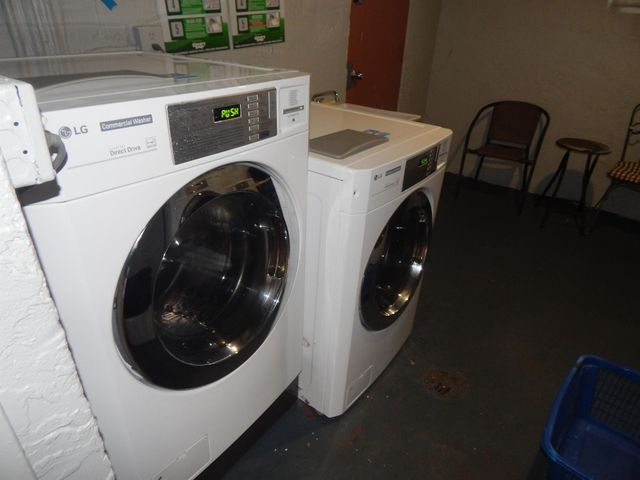 225 Bonnie Boulevard 204, Palm Springs, FL 33461