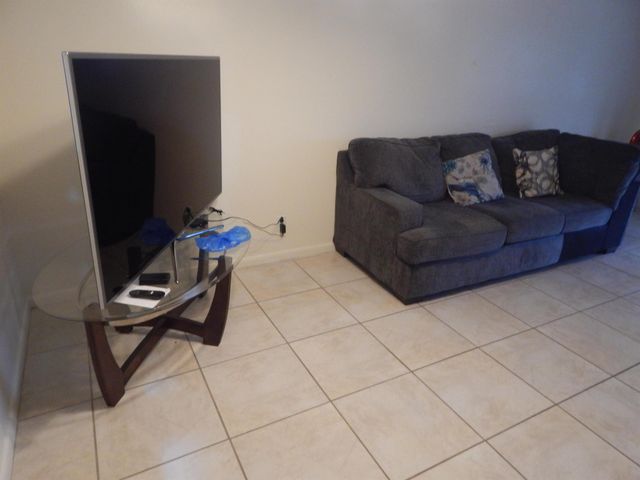 225 Bonnie Boulevard 204, Palm Springs, FL 33461