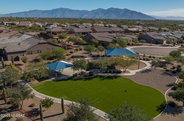 10843 N Cactus Point Drive, Tucson, AZ 85742