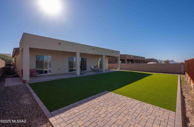 10843 N Cactus Point Drive, Tucson, AZ 85742