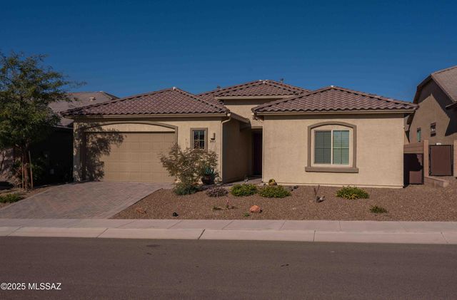 10843 N Cactus Point Drive, Tucson, AZ 85742