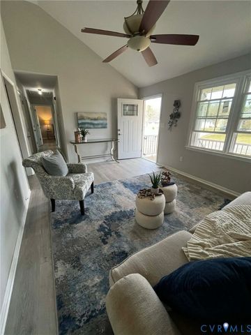 512 Magnolia Farms Dr, Petersburg, VA 23803