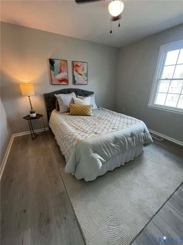 512 Magnolia Farms Dr, Petersburg, VA 23803