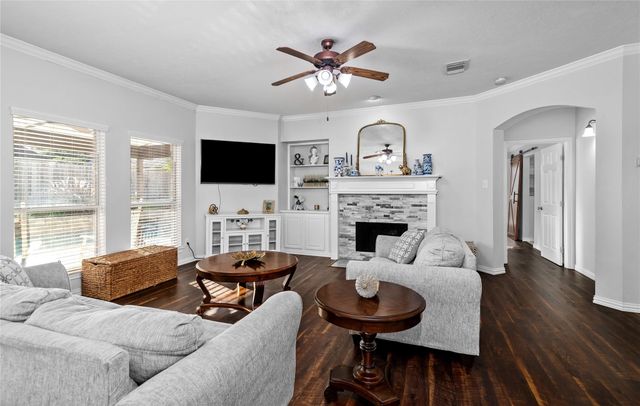 6722 Haider Avenue, Baytown, TX 77521