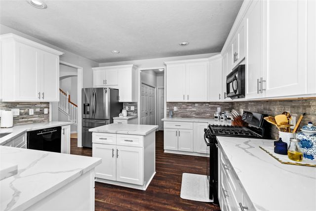 6722 Haider Avenue, Baytown, TX 77521