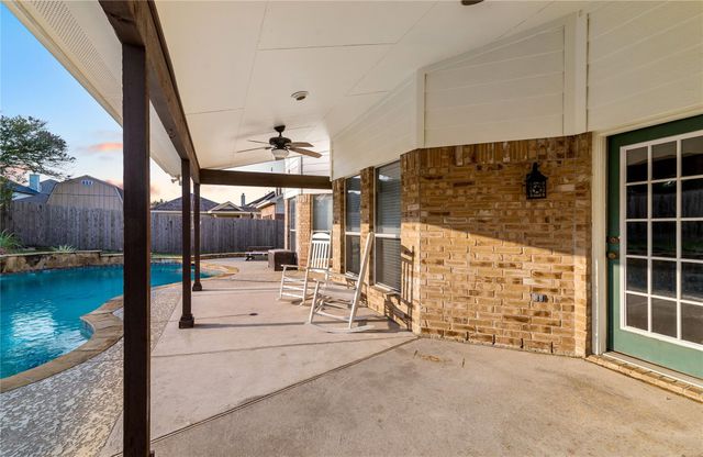 6722 Haider Avenue, Baytown, TX 77521