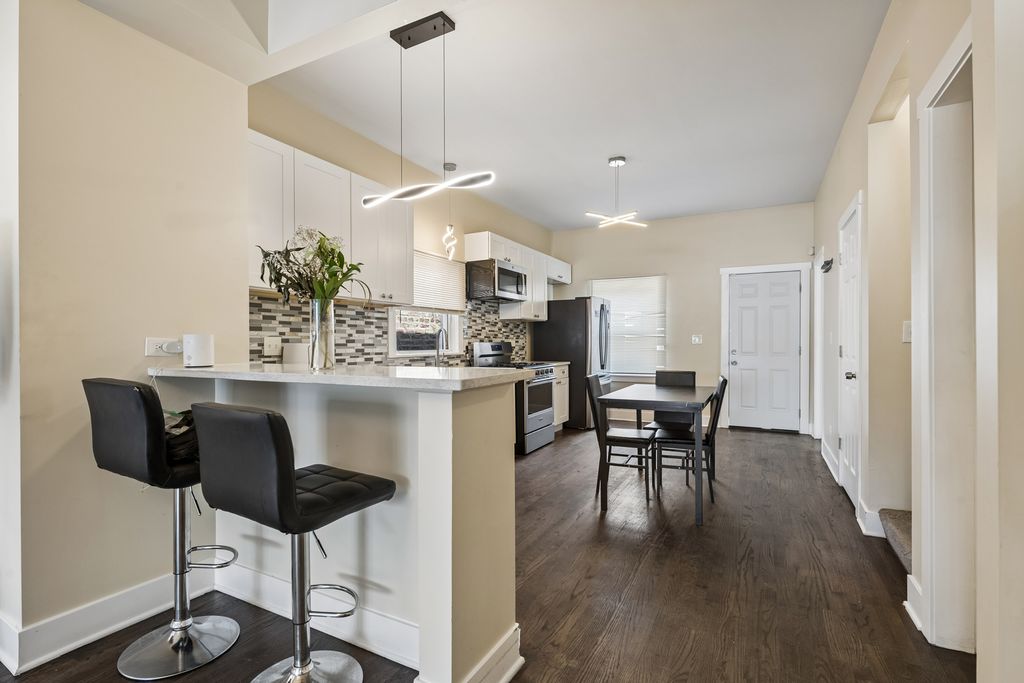 8243 S Halsted Street, Chicago, IL 60620 — photo 5