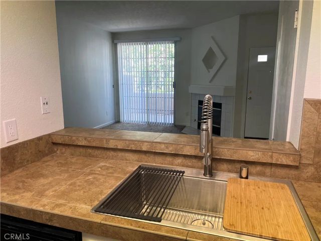 24151 Del Monte, Valencia, CA 91355