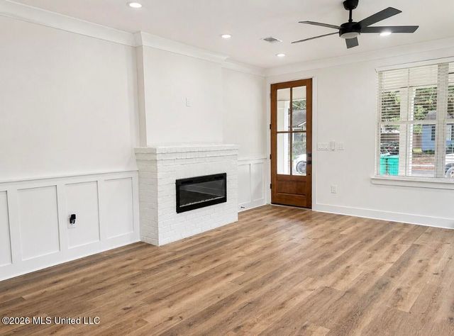 2424 Pine Avenue, Gulfport, MS 39501