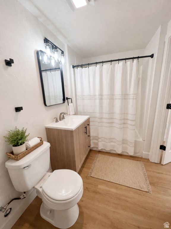 Image 23 of property listing at 3025 W WESTCOVE DR, West Valley City, UT 84119