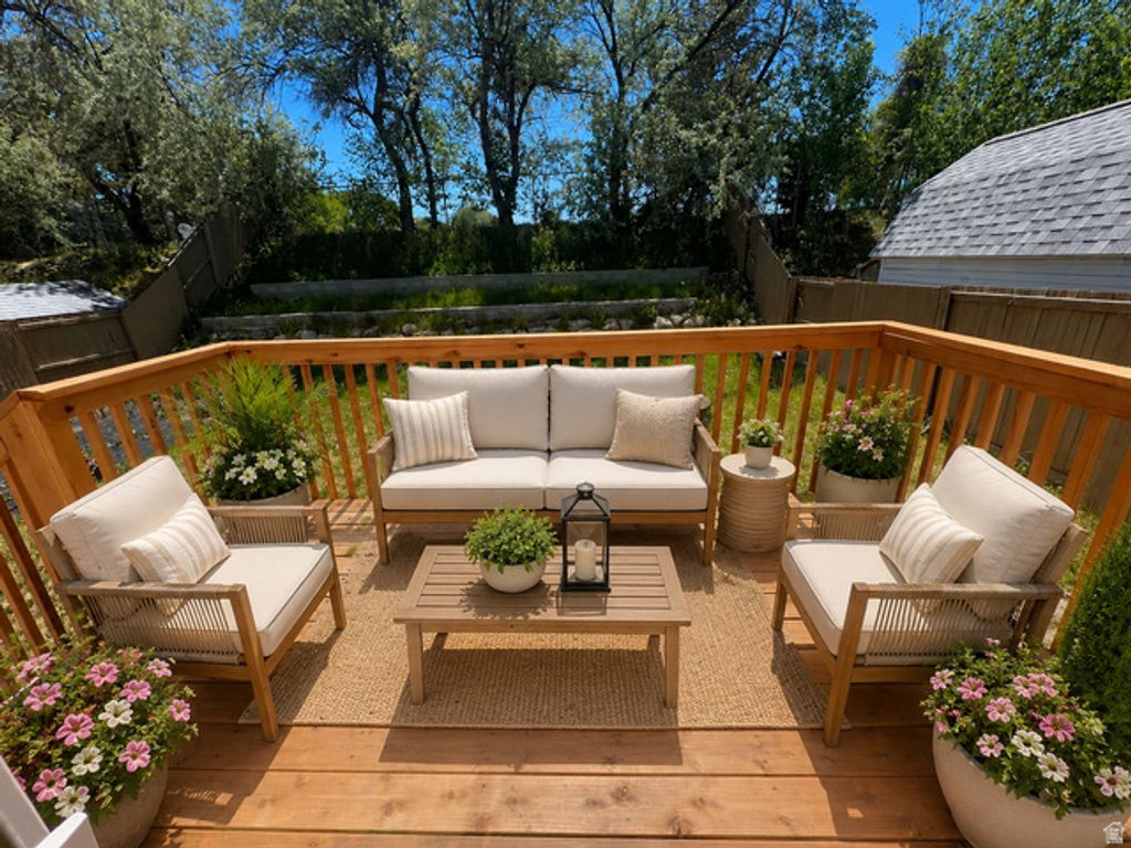 Image 31 of property listing at 3025 W WESTCOVE DR, West Valley City, UT 84119