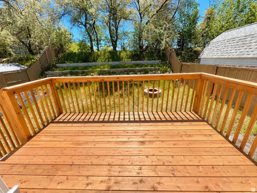 Image 32 of property listing at 3025 W WESTCOVE DR, West Valley City, UT 84119