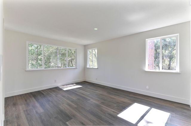 830 Sheep Ranch Rd, Murphys, CA 95247