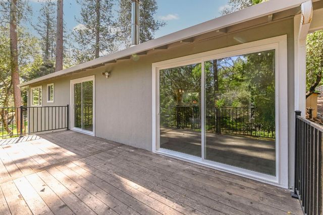 830 Sheep Ranch Rd, Murphys, CA 95247