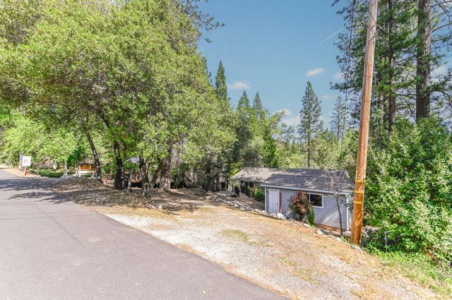 830 Sheep Ranch Rd, Murphys, CA 95247