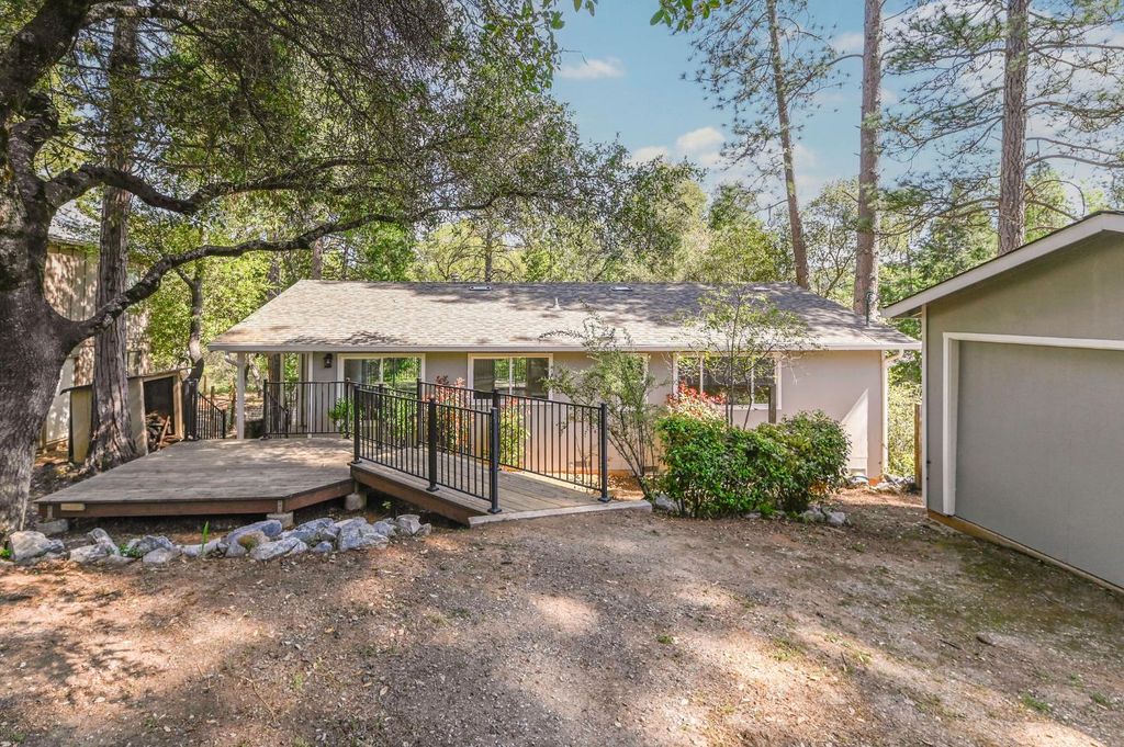 830 Sheep Ranch Rd, Murphys, CA 95247