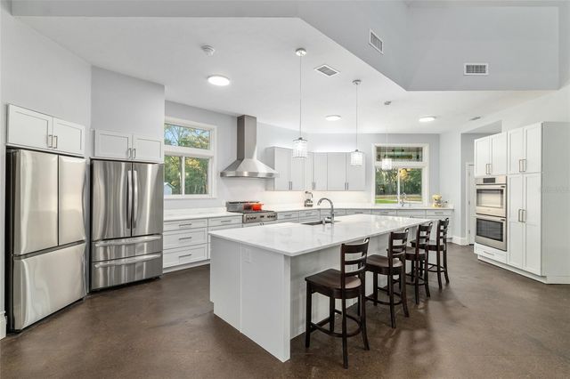 6012 NW 168TH STREET, Alachua, FL 32615