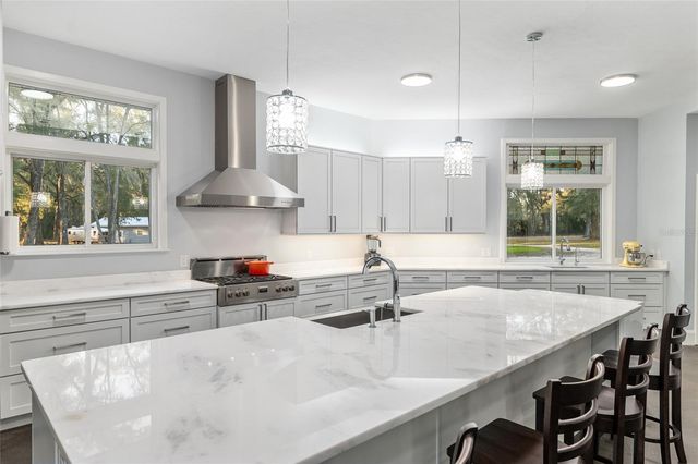 6012 NW 168TH STREET, Alachua, FL 32615