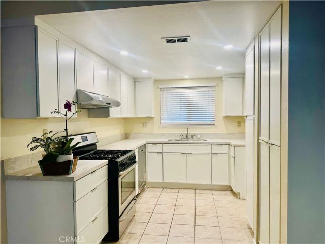 1008 Las Lomas Unit C, La Habra, CA 90631