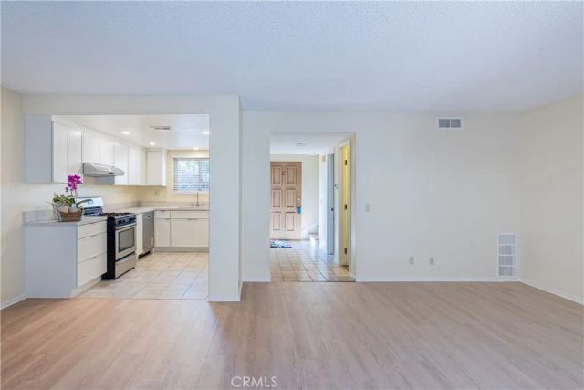 1008 Las Lomas Unit C, La Habra, CA 90631