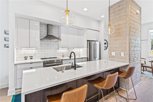 2424 Memorial Drive SE 4, Atlanta, GA 30317