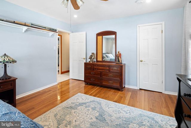 113 WHITE OAK RD, Cherry Hill, NJ 08034